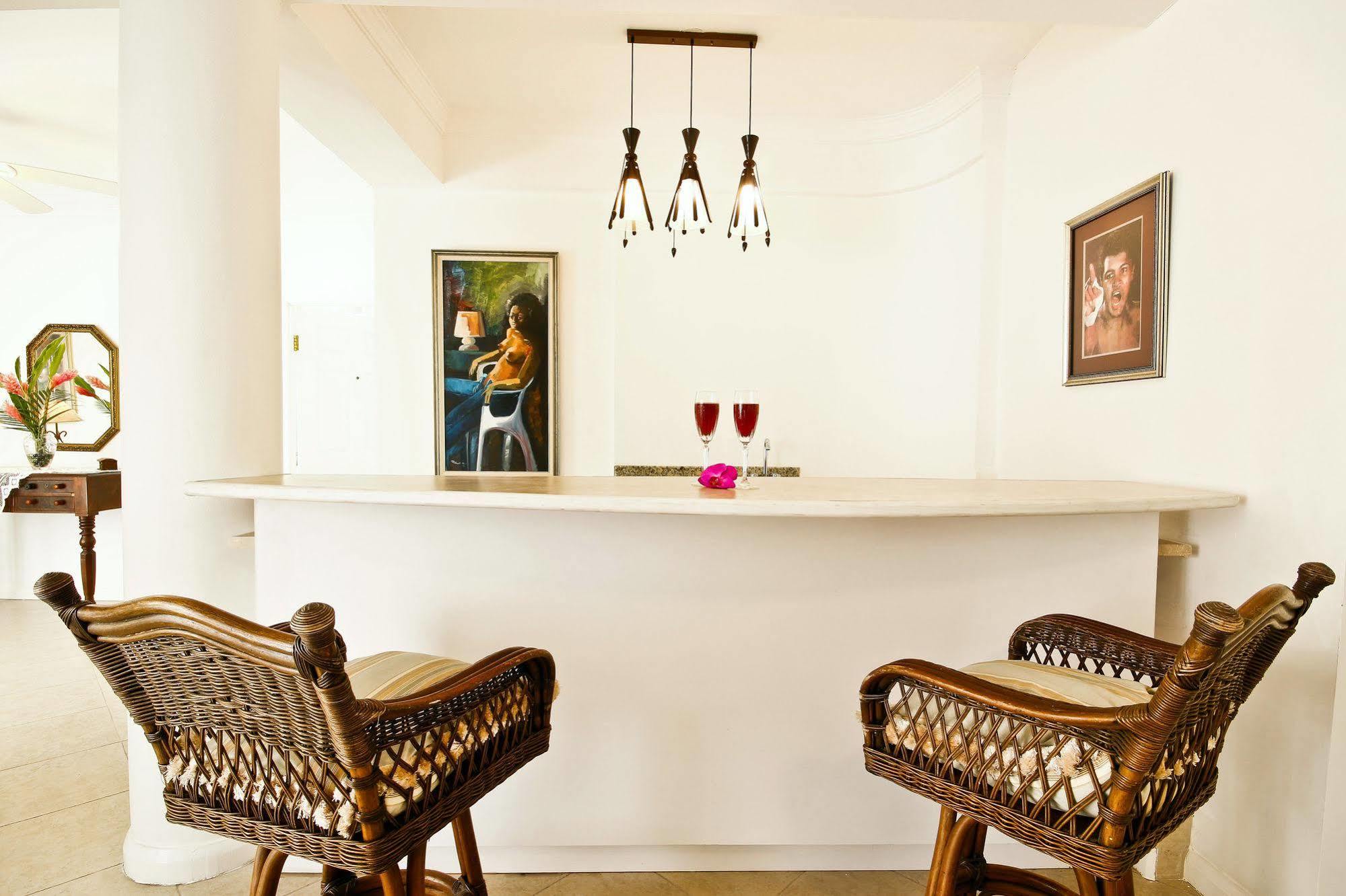 Cattleya Luxury Suites キングストン エクステリア 写真